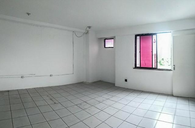 Galpão BR 116, rua Lateral, 1.000m² construído, escritório, doca, banheiro, Aluguel - Foto 2