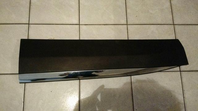 Friso da porta dianteiro esquerdo Peugeot 2008 2019