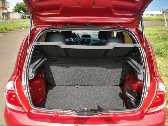 Renault Clio 1.0 - Baixo km - Foto 4