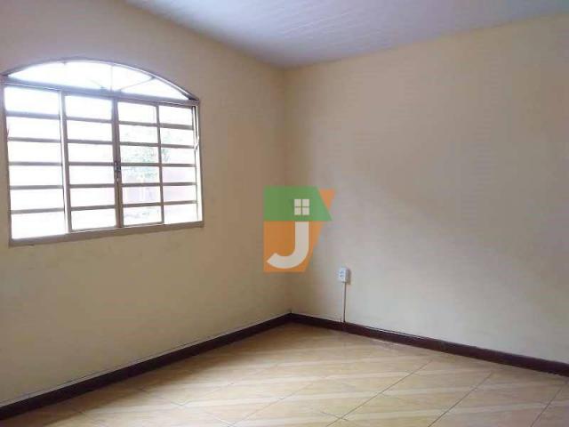 Casa com 4 dormitórios para alugar, 164 m² por R$ 1.690,00/mês - Cajuru - Curitiba/PR - Foto 9