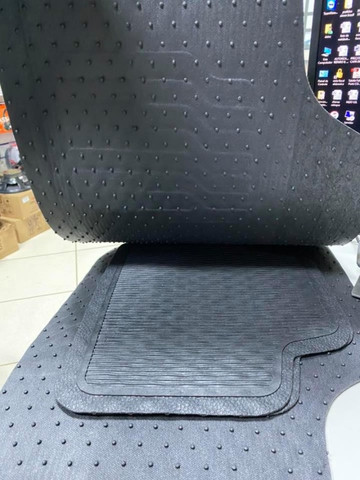 Tapete de Borracha Universal Ecotap Com Logomarca Bordado - Para Todos os Carros - Foto 3