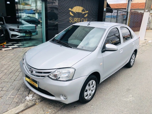 TOYOTA ETIOS 2017 1.5 16V X AUT. 4P IMPECÁVEL