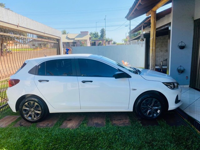 ONIX TURBO 1.0 AUTOMÁTICO