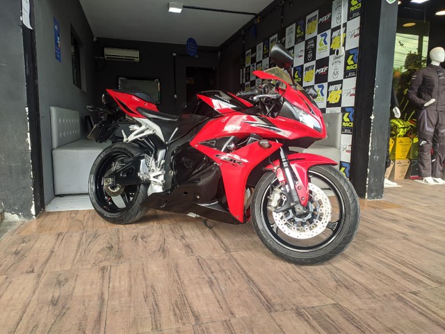 HONDA CBR600RR 2010 GEOMOTOS