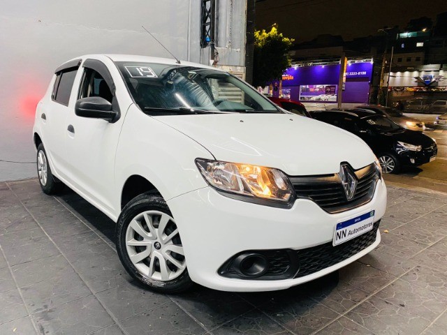 RENAULT SANDERO 2019 BAIXA KM AUTENTIQUE CARRO MUITO NOVO TODAS AS REVISOES FEITAS