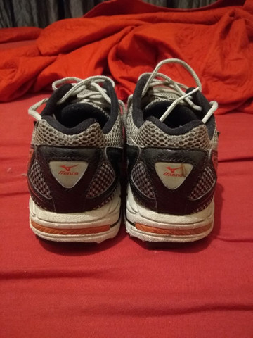 mizuno wave laser 3 red