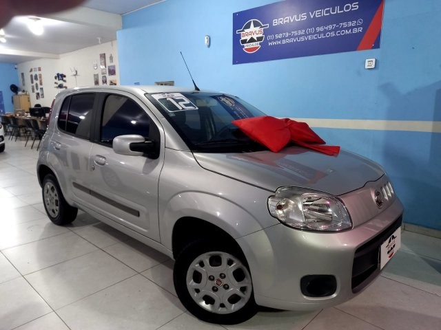 FIAT UNO 2012 1.0 EVO VIVACE 8V FLEX 4P MANUAL