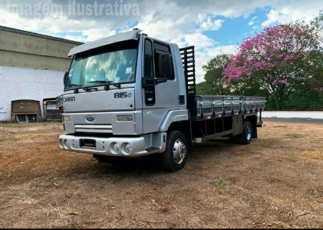 CAMINHÃO FORD CARGO 815
