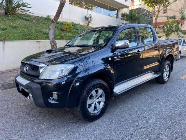 HILUX 2010 AUTOMÁTICA