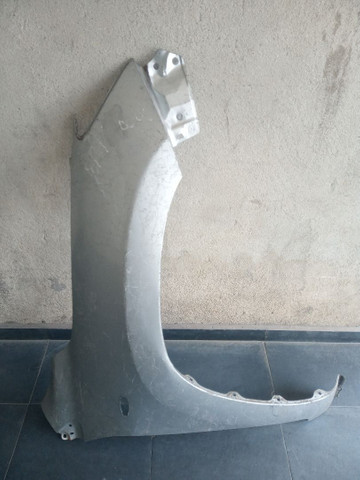 Paralama direito Toyota Rav4 