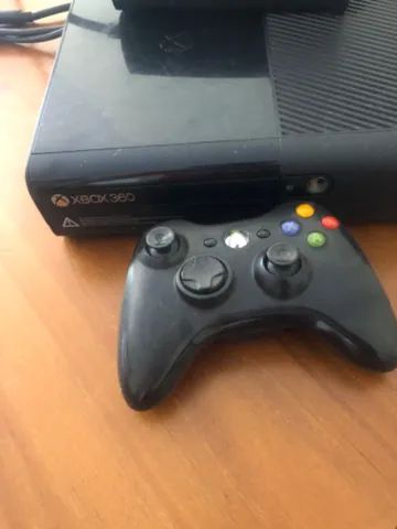 Console Xbox 360 com HD de 500gb bloqueado funcionando