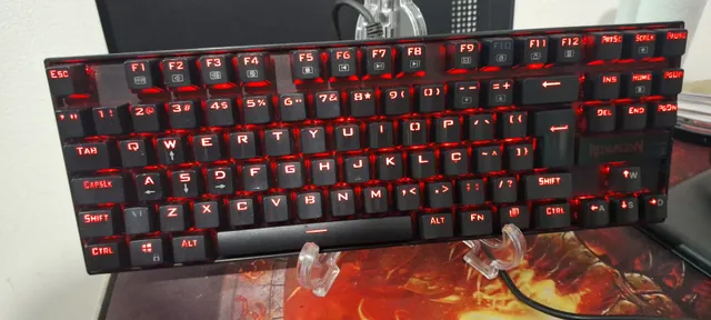 Kit Gamer Redragon Teclado Mecanico K551 Mouse Gamer M711-FPS Mousepad  Gamer Extra Grande