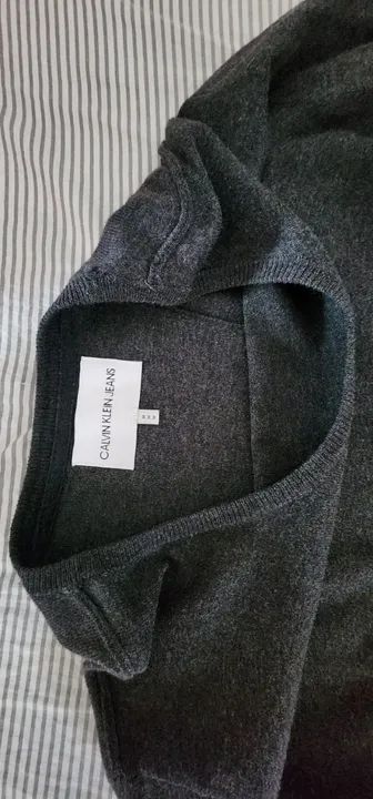 Sueter Calvin  Klein Original - Foto 2