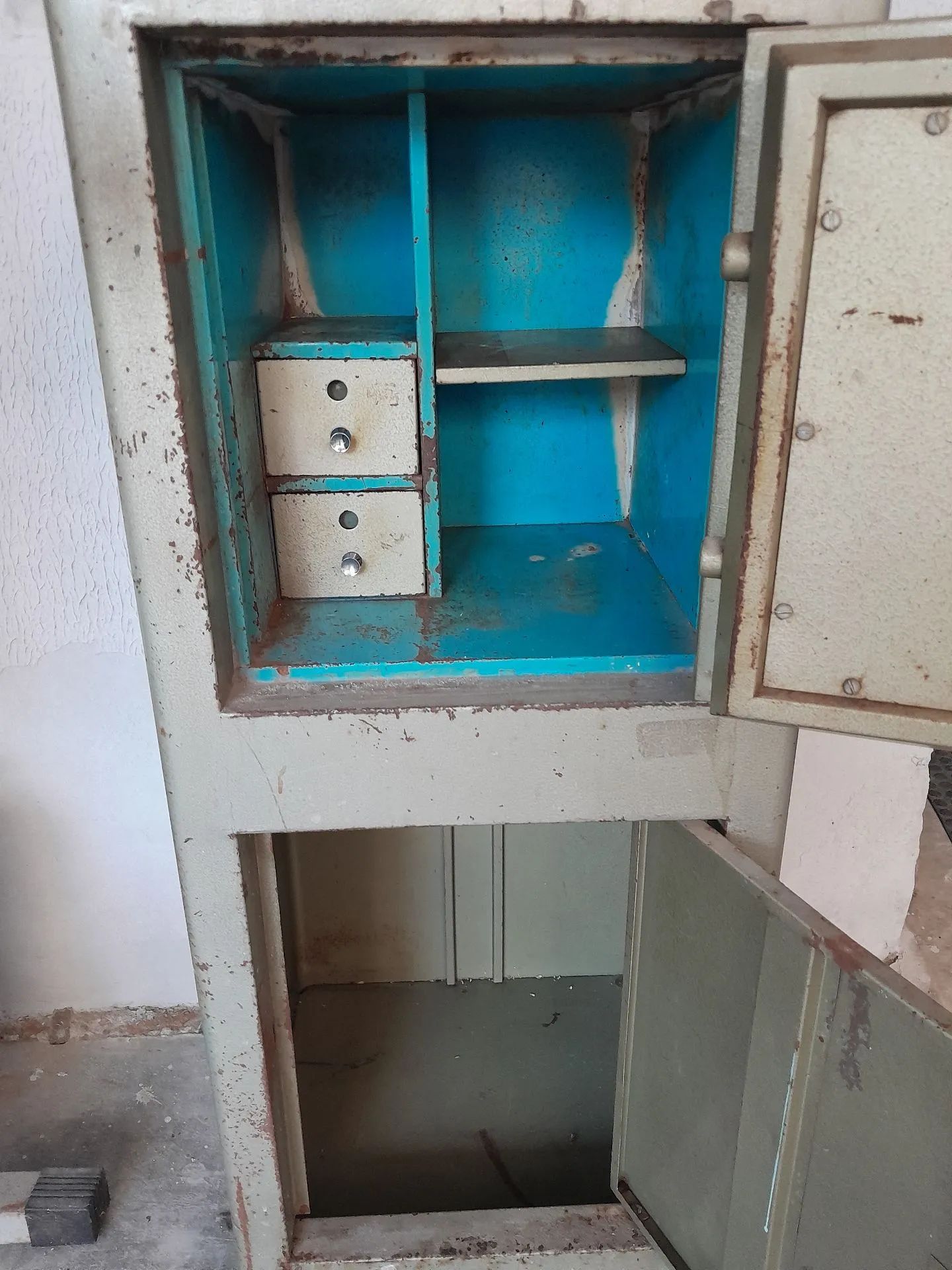 Cofre Antigo de Metal - Confiança - Foto 2