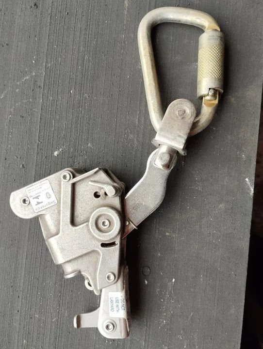 Segurança Máxima em Altura! Trava Queda para Cabo de Aço 3/8 - Linha Vertical - Foto 3