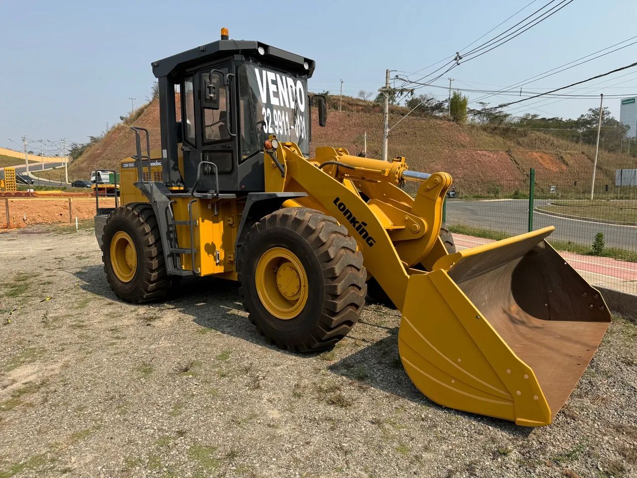 Pá Carregadeira Lonking CDM856E (2014)