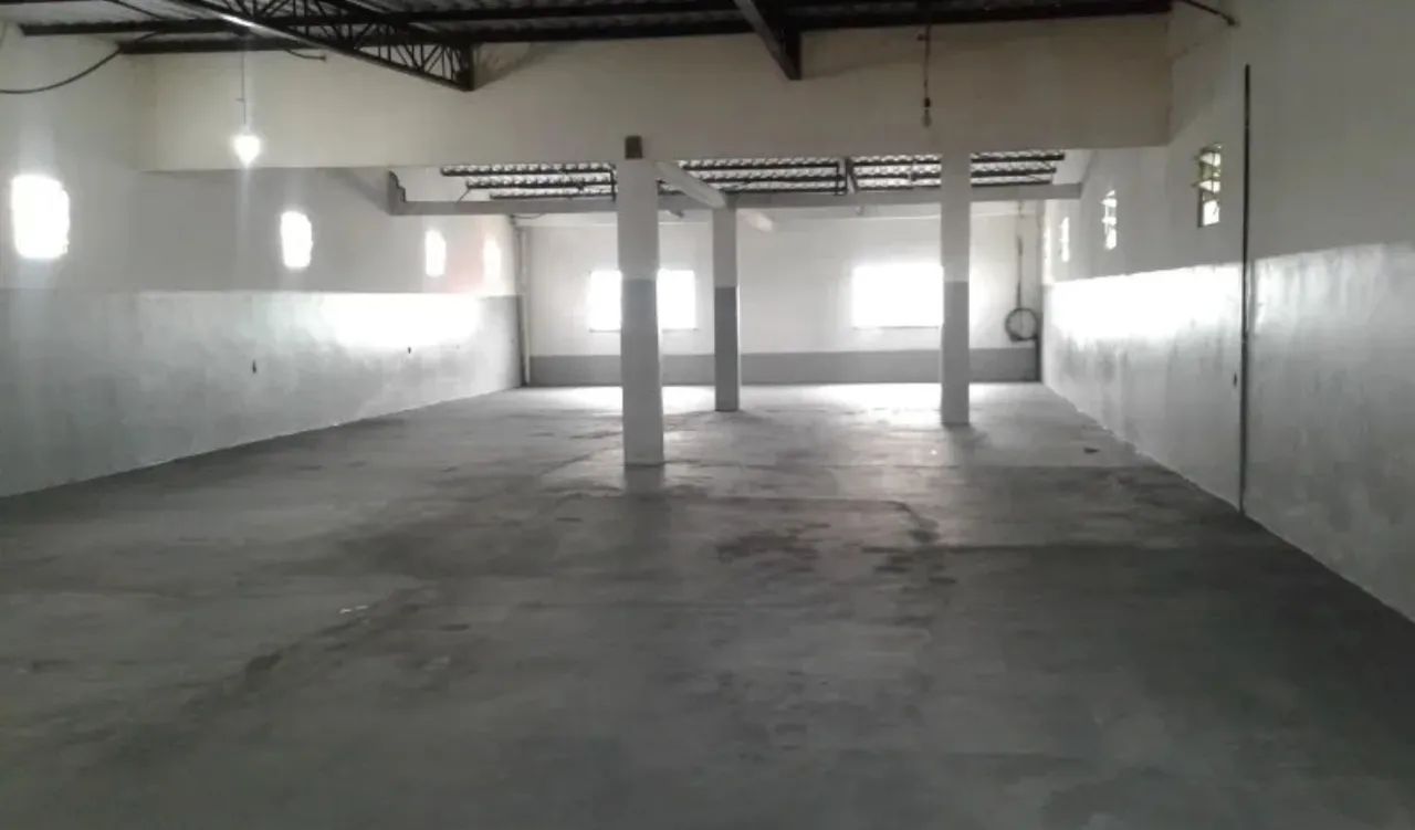 Galpão - 500m², pé direito 3,75, Monte das Oliveira, Zona Norte. - Foto 5