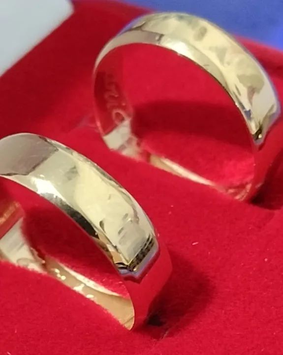 Alianças Peso 4.60 Gramas 4 mm Larga Noivado Casamento Ouro 18 kilates - Foto 5