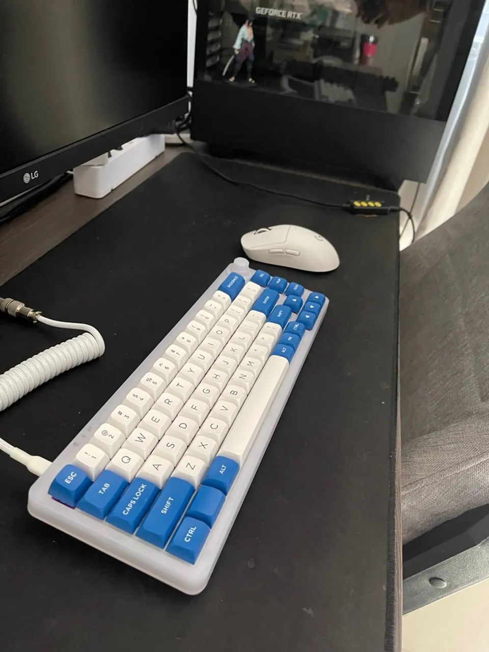 Teclado CUSTOM Mecânico - GAMAKAY LK67