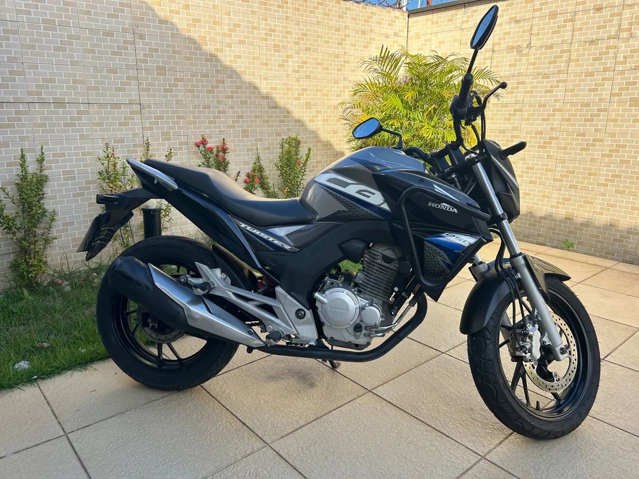 Honda Twister 250  Ano: 2020