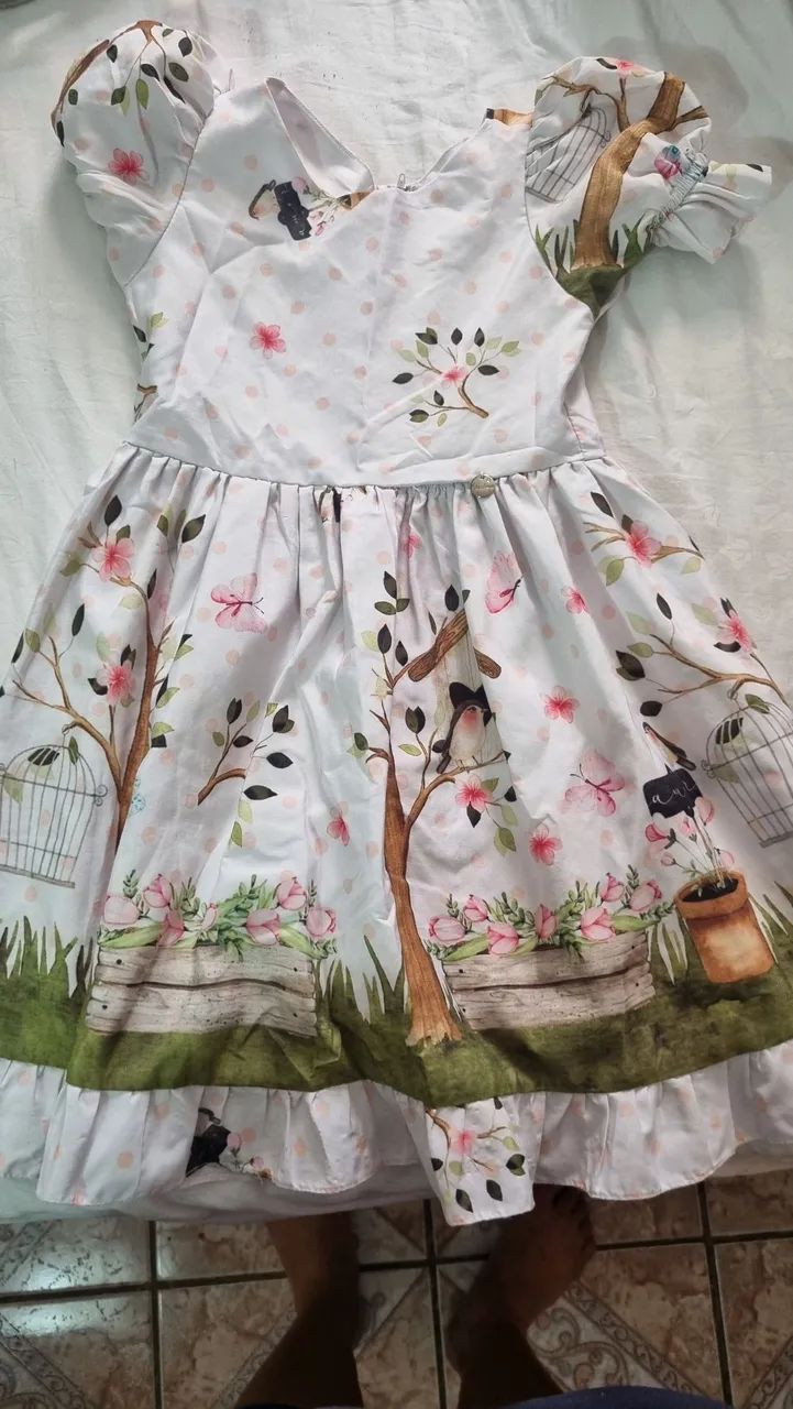 Vestido Infantil Florido com Pompons - Tamanho P - Foto 3