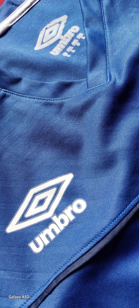 Camiseta de Futebol Umbro (Nova)- CRUZEIRO - Tamanho G. Feminina  - Foto 5