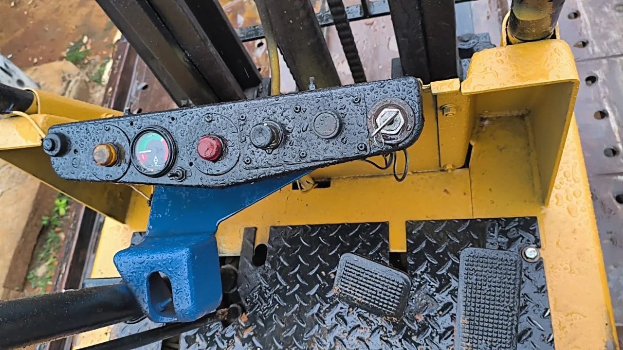 Empilhadeira yale  - Foto 6