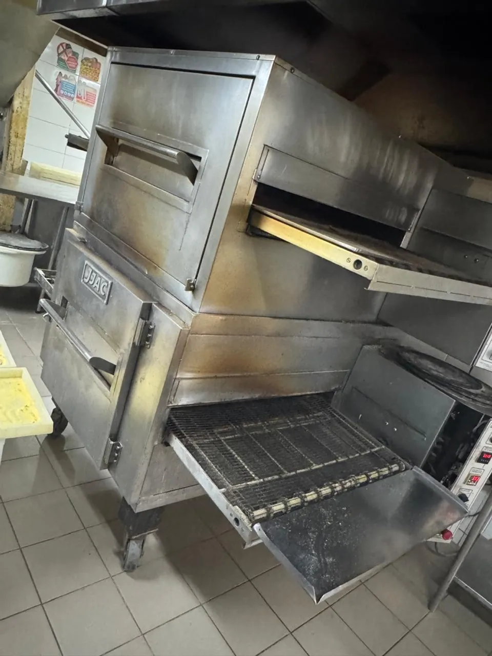 Forno Industrial JJAC com Esteira e Lastroou