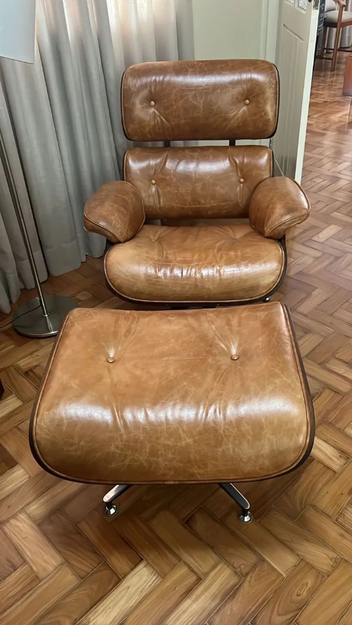POLTRONA E PUFF CHARLES EAMES