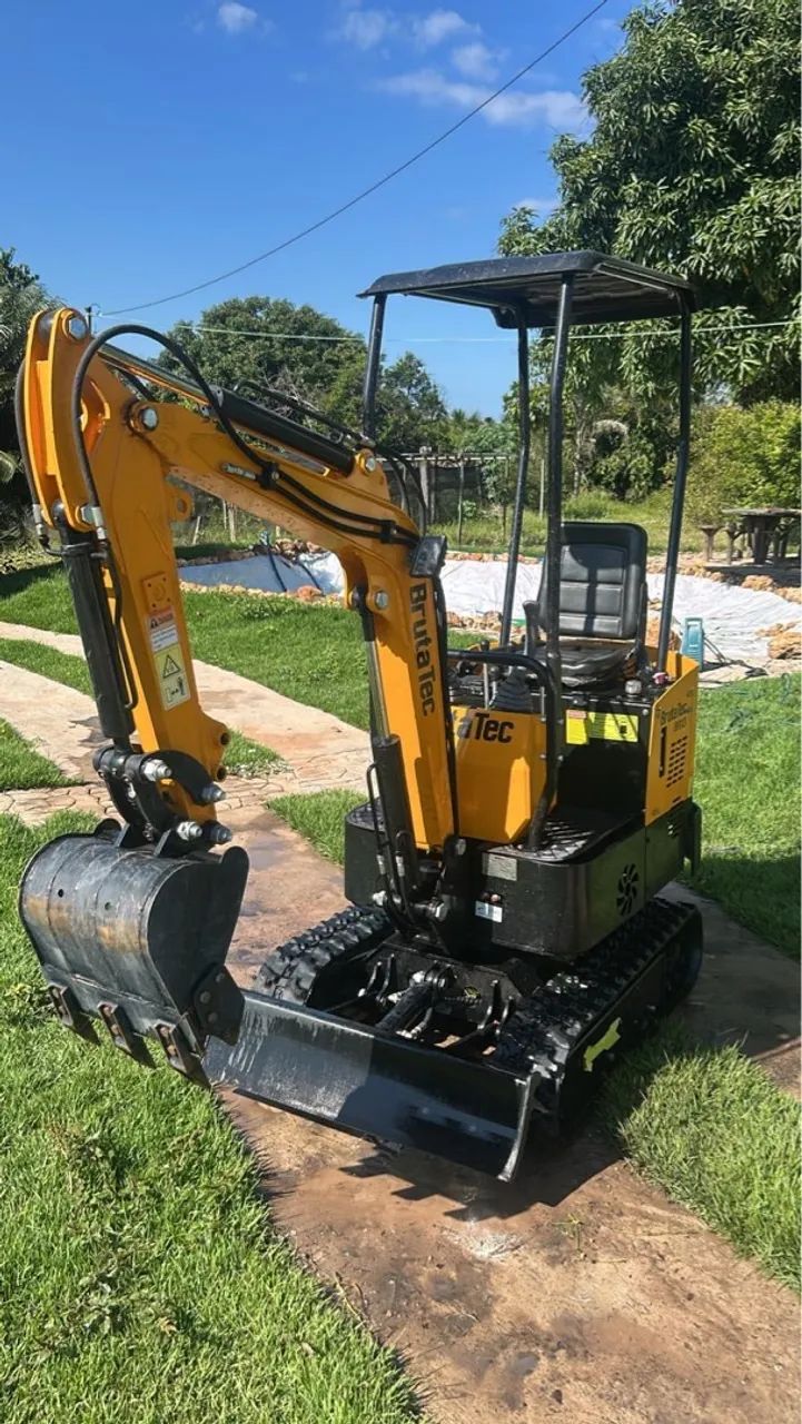 Mini Escavadeira BrutaTec - Ideal para diversas aplicações! - Foto 5