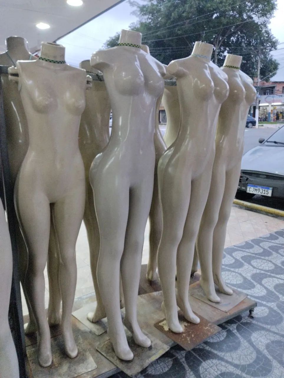 Mannequins para vitrine - Impecáveis
