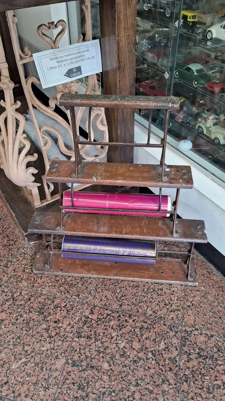 Antigo porta bobina de papel com estrutura em ferro fundido e - Foto 2