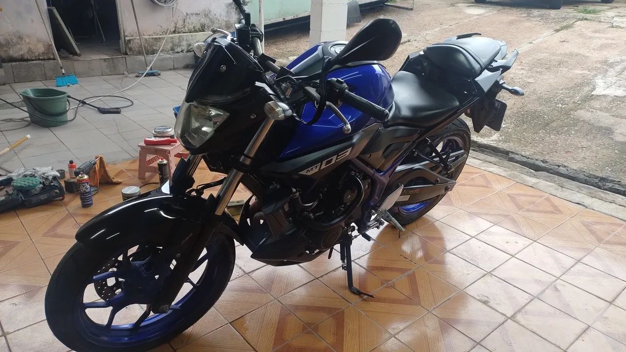 Yamaha MT 03  - Foto 3