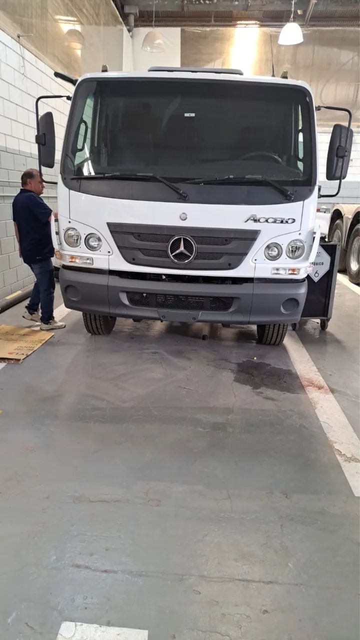 Mb acello 10 16 no chassi ano. 2021.  - Foto 4