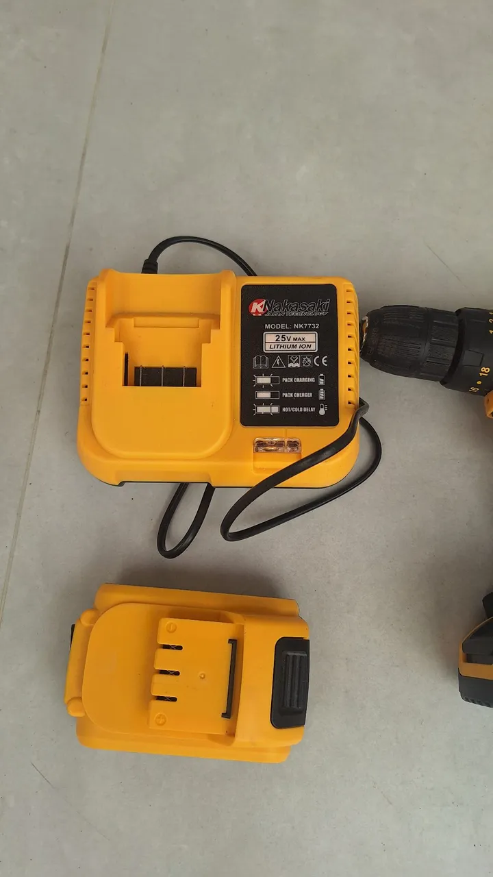 Furadeira/Parafusadeira Nakasaki 25V