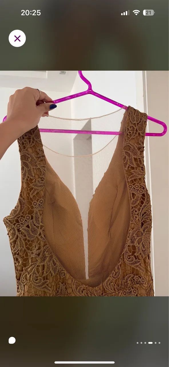 Vestido longo de renda dourada - decote profundo - Foto 5