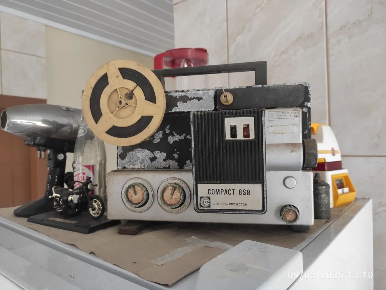 Antigo projetor para restauro