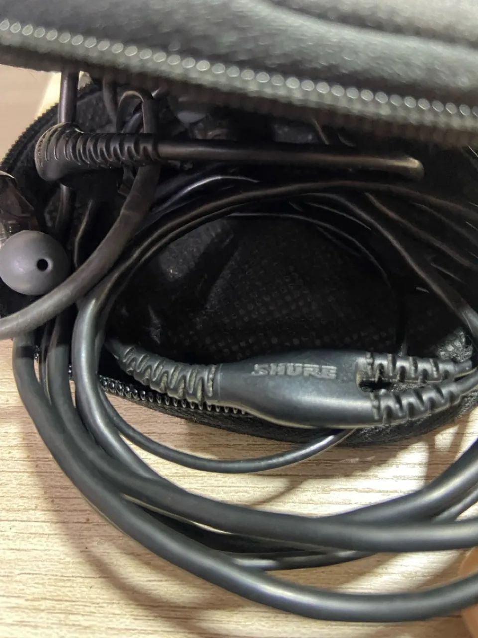 Fone de Ouvido Profissional In-Ear Shure SE215 - Foto 4