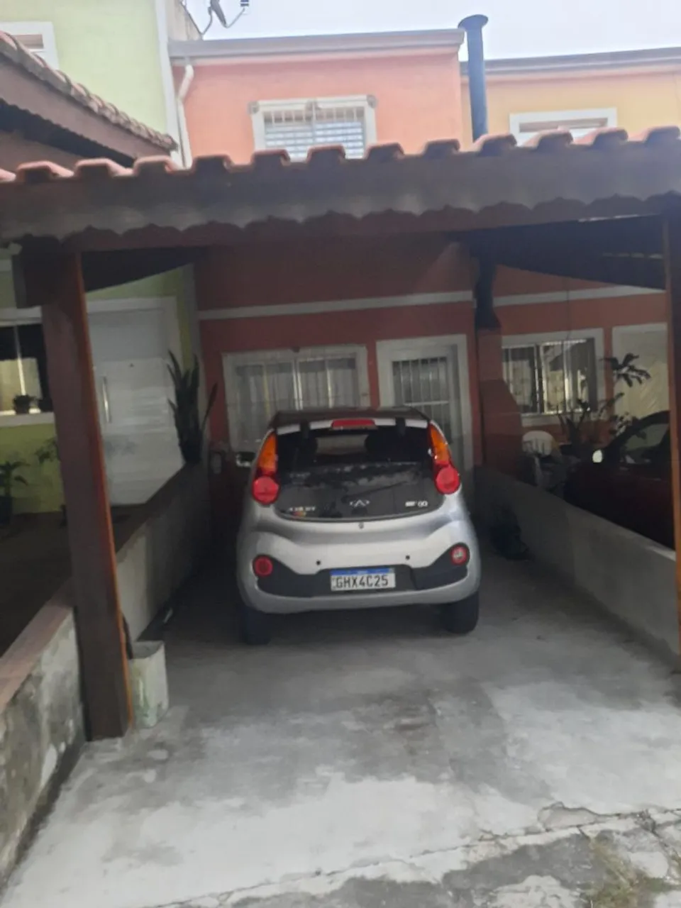 Vendo casa em condomínio por ótimo valor!