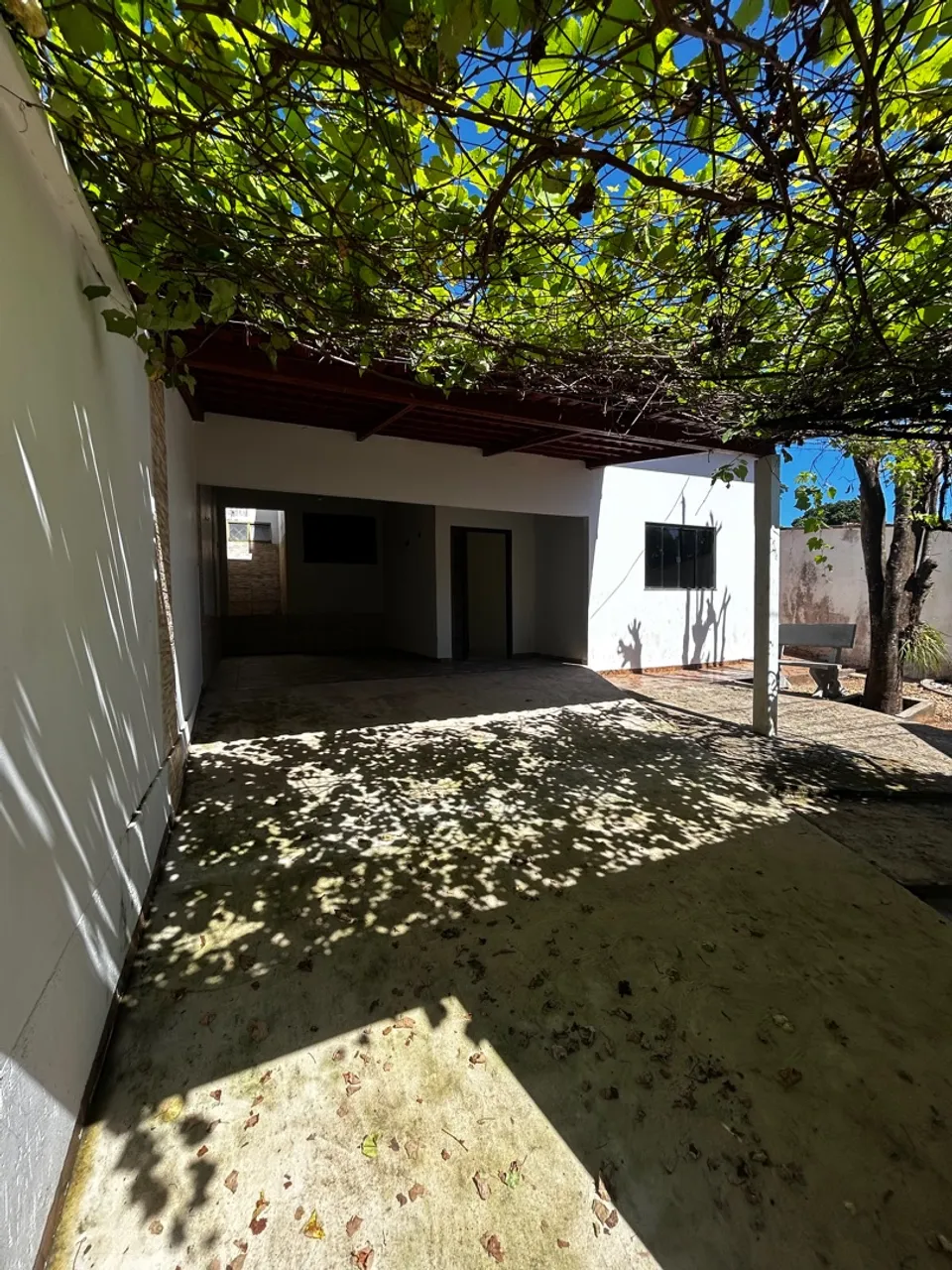 Aluguel. Alugo Casa 3/4 setor Interlagos