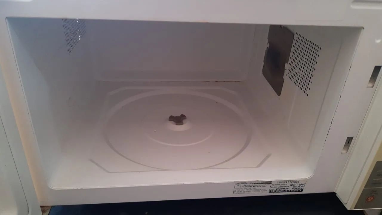 Microondas Brastemp 35L - Foto 2