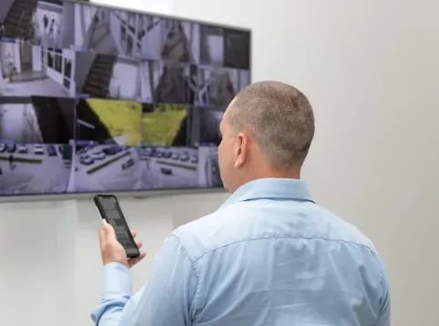  Instalação de Internet e CFTV para seu condomínio