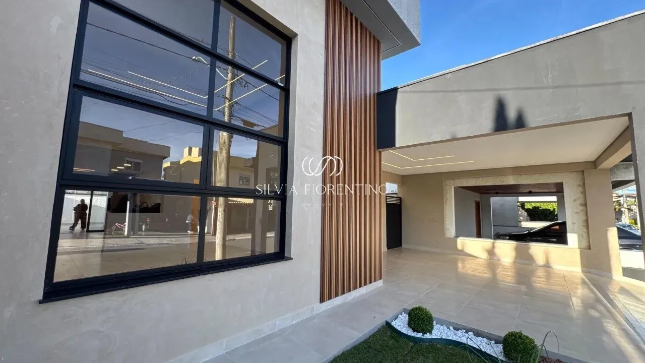 Imperdível casa em condomínio com 3 suítes e 250m² em Piracangaguá, Taubaté-SP!