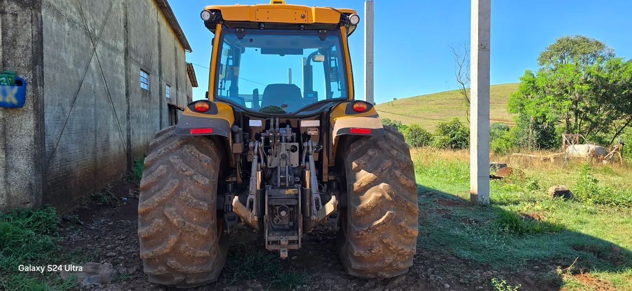 Trator Valtra A134 EXCELENTE !! - Foto 4