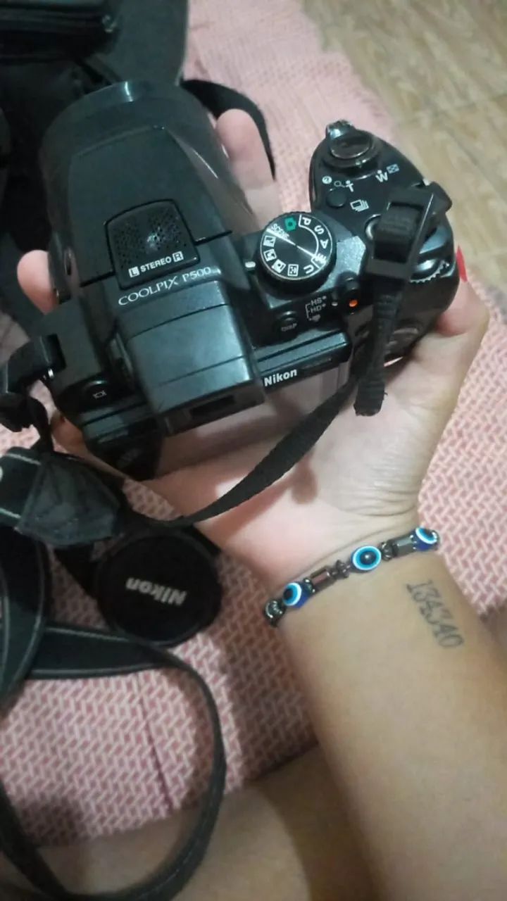 CÂMERA DIGITAL NIKON