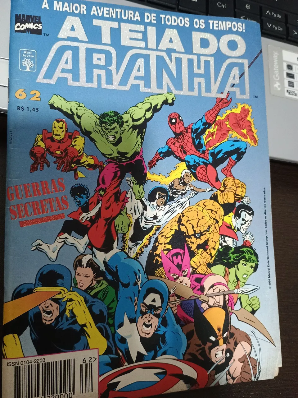 Lote com 13 gibis A Teia do Aranha