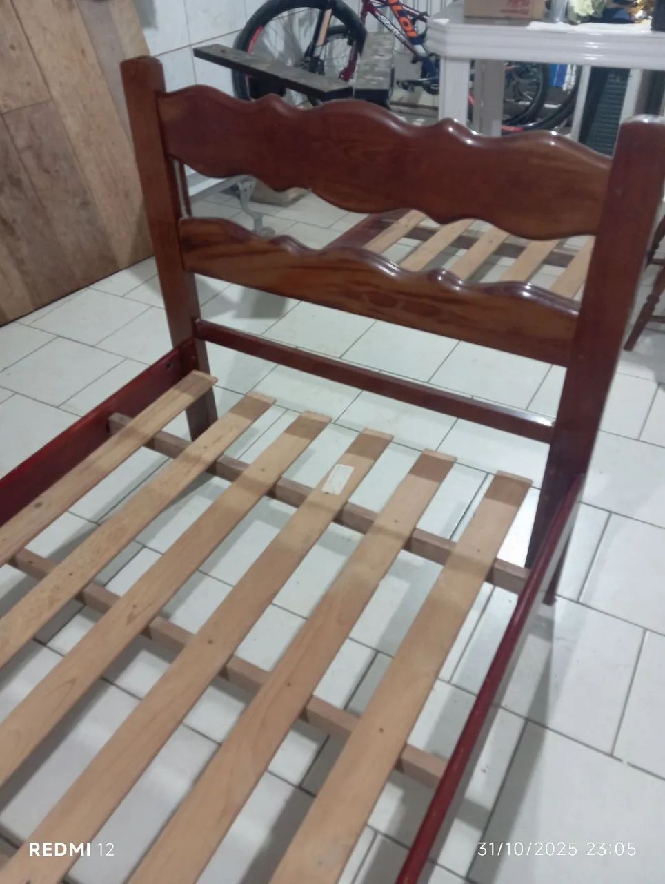 Cama solteiro mogno 64596224303874120