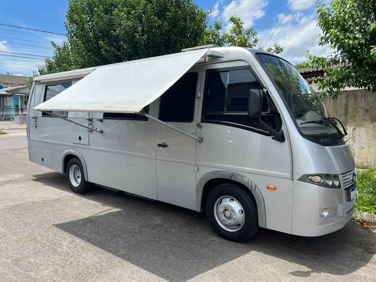 VOLARE V8 MOTOR CASA 