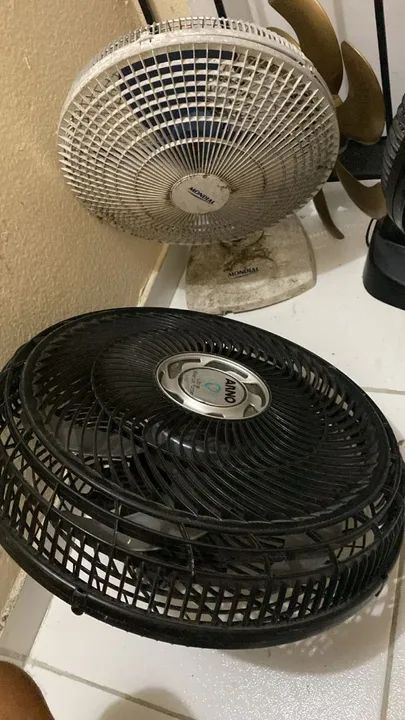 Vendo esses ventiladores com defeito  - Foto 4