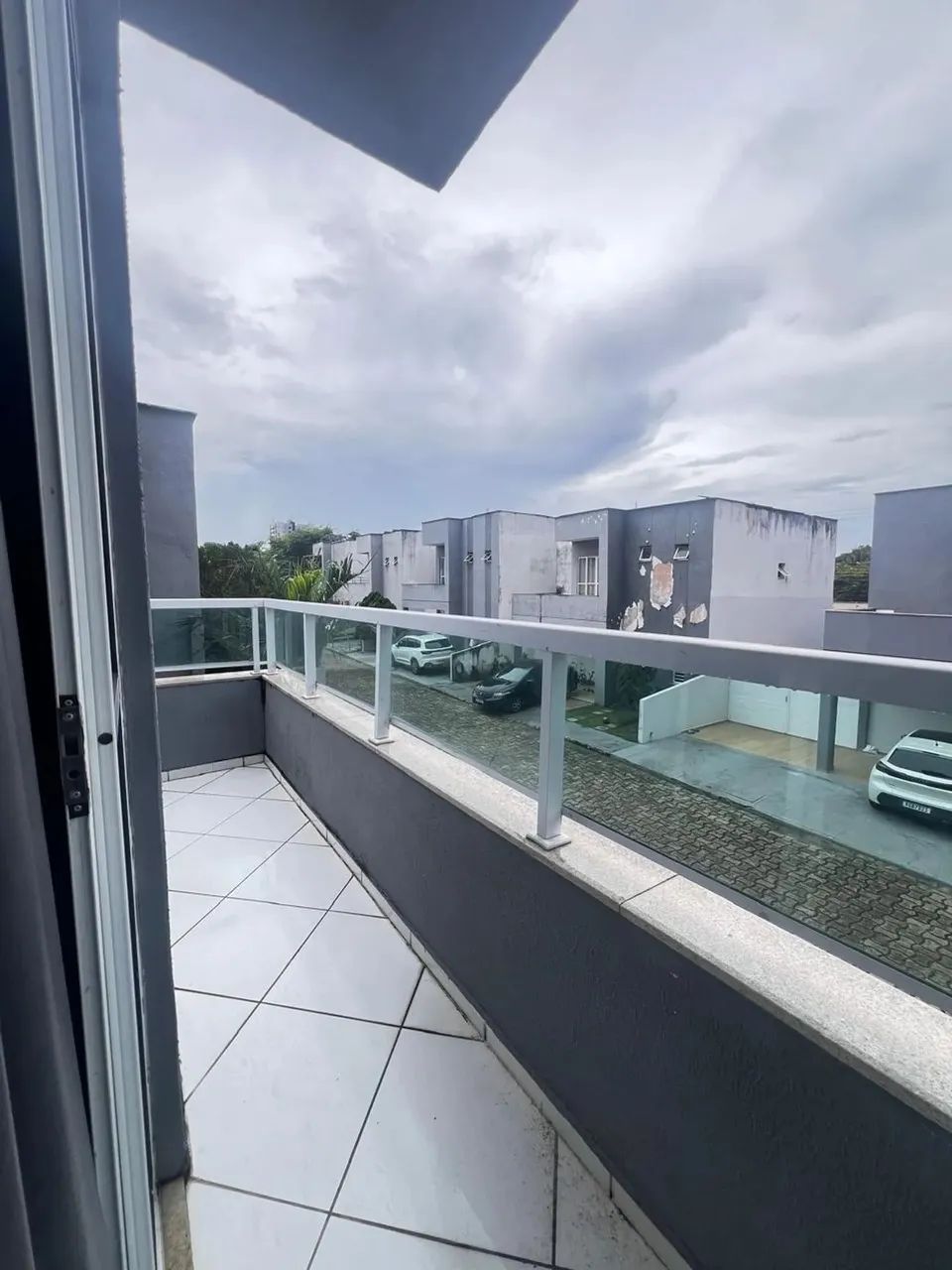 Alugo casa duplex de condomínio no eldorado - Foto 4